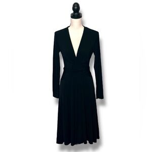 Michael Michael Kors Elegant Capsule V Neck Black Dress size 2